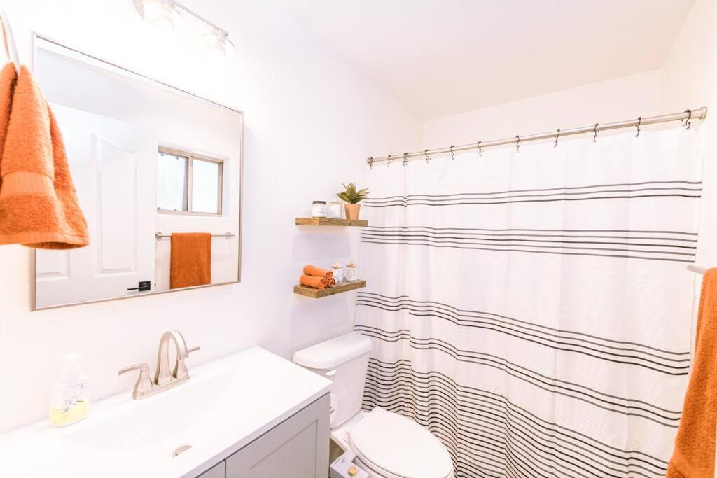 Newly Remodeled Family Friendly Home Page Ngoại thất bức ảnh
